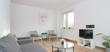 2 pokoje/osobna kuchnia/duży balkon