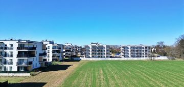 4 pokoje z dużym balkonem
