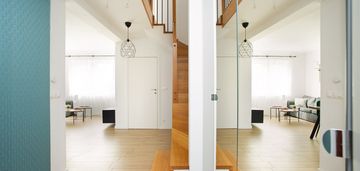 Szereg z dużym ogórdkiem i 2 mp|4 pok|do wejścia