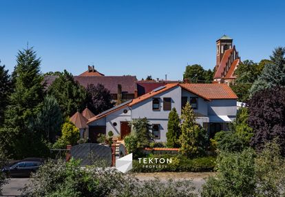 Dom z ogrodem| 219,8 m² | 5 pokoi | 2 łazienki