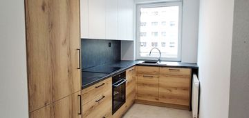 Dwa pokoje w otulinie lasu z dużum balkonem