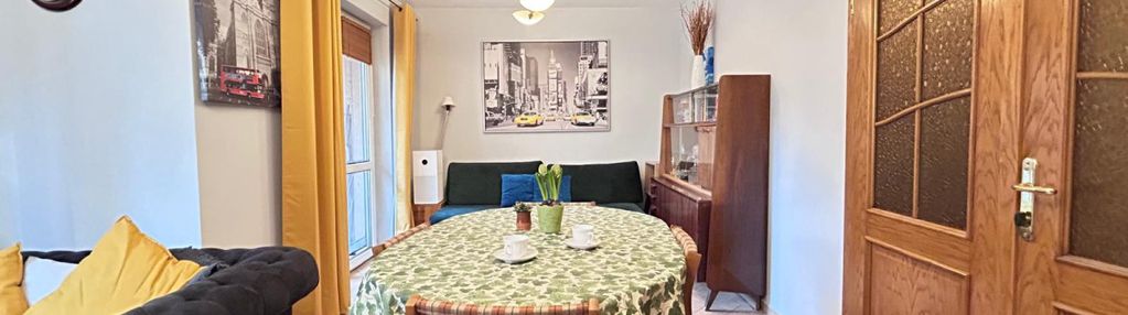 Środkowy segegment z ogródkiem i garażem