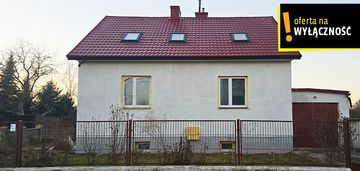 Rodzinny dom parterowy z poddaszem w ostrowcu