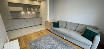 3 pokoje | balkon | klimatyzacja | standard | parking