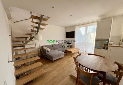 Przestronne trzy pokoje na dwóch poziomach