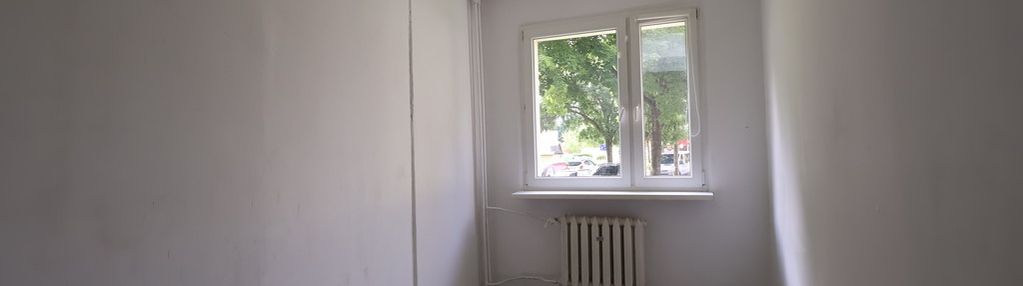 Duże mieszkanie na parterze z balkonem