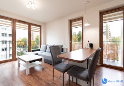 Osiedle dywizjonu 303, 2-pok. 36m2, balkon, garaż