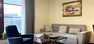 Taras | klasyczny styl | rynek | m.p