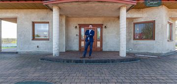 Przestronny atrakcyjny dom w pięknej okolicy