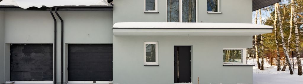 Dom-bliźniak, funkcjonalny układ, duża działka.