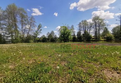 Pod glamping, wake-board, hotel.