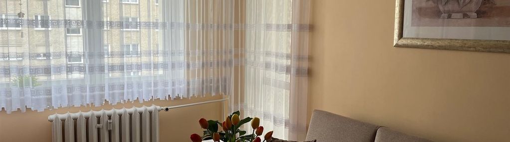 Ładne 3 pokojowe mieszkanie z loggią