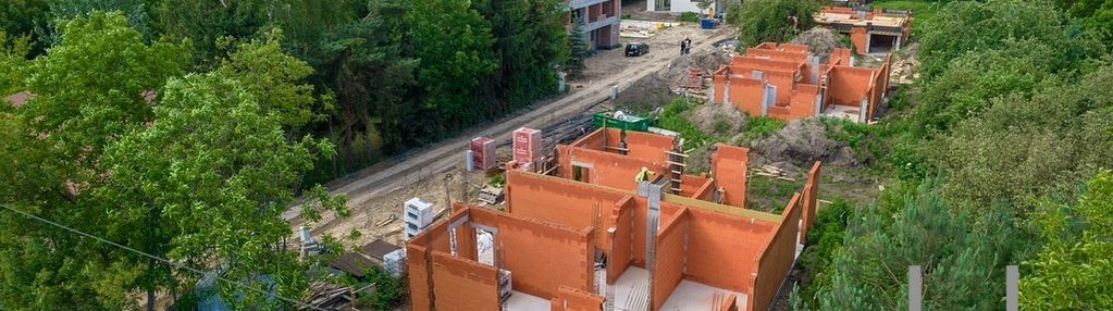 Dom z garażem na zielonych młocinach (doma)