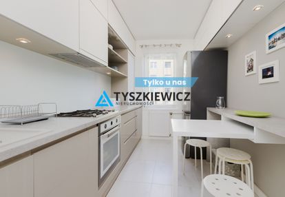 Gdynia, 3 pok., duży balkon, widok na zatokę