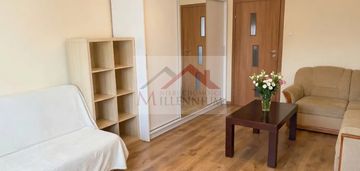 Przestronna kawalerka - rondo wiatraczna