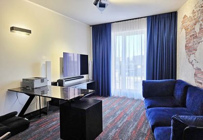 Lokal z możliwością mieszkania – zakrzówek