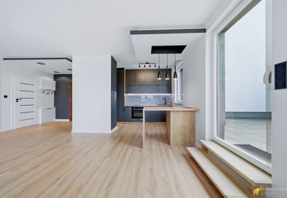 Świeżo wykończony apartament | wysokie piętro