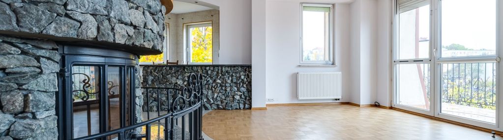 Mieszkanie dwupoziomowe z kominkiem!