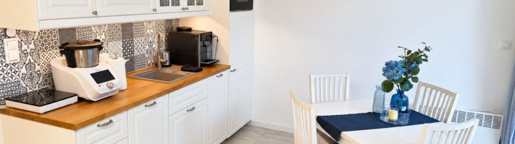 Apartament 650 m pieszo od plaży | balkon 10 m² | garaż podziemny