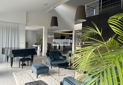 Piękny dom wolnostojący blisko lasu!