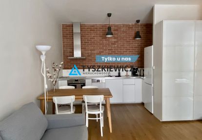 2 pokoje z ogródkiem i garażem | zielona osowa