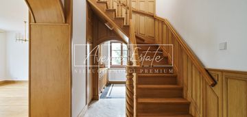 Apartament 175 m² w przedwojennej willi