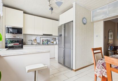 3 pokojowe, przestronne blisko centrum