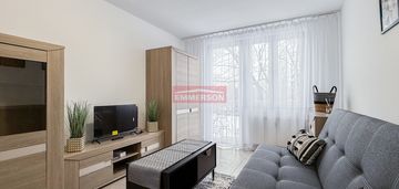 Kawalerka, do wejścia, poza płatną strefą