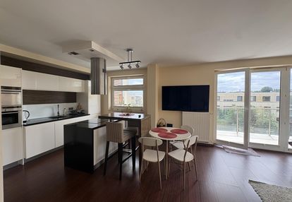 53m2+taras. widok na las.blisko metra. 2msc. post