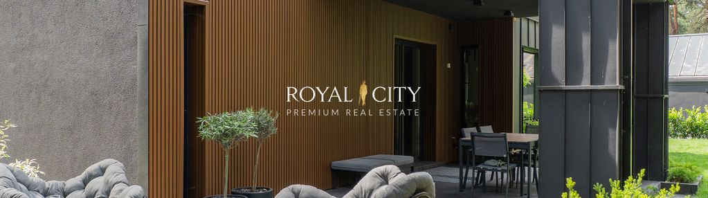 Topowy dom na dużej działce leśnej w józefowie.