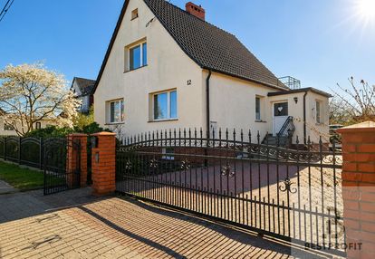 Dom z dużą działką 1233m² | garaż | sławno
