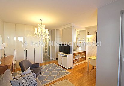 1 pok, oddzielna kuchnia, blisko pb i um