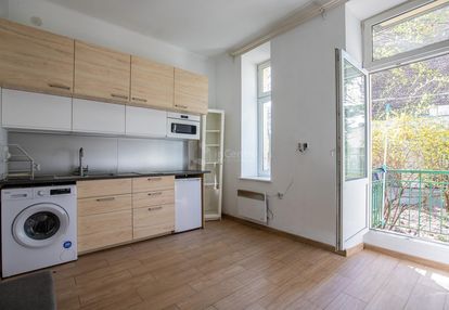 Wymarzona lokalizacja, balkon od dziedzińca
