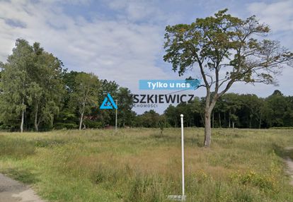 Nieruchomość z 2 stron otoczona lasem
