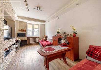 Świetna lokalizacja-do wynajmu-do odświeżenia