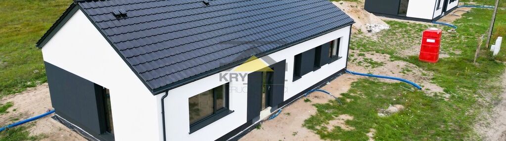 Nowe domy parterowe w prądocinie przy lesie