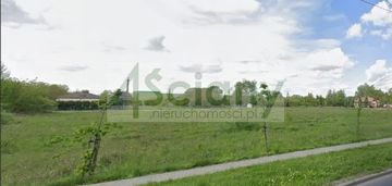 Działka blisko pkp i centrum sportu.