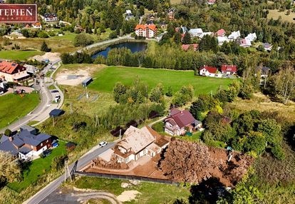 Dom z widokiem na góry i dużą działką