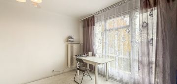 Rozkładowa kawalerka z balkonem przy manufakturze