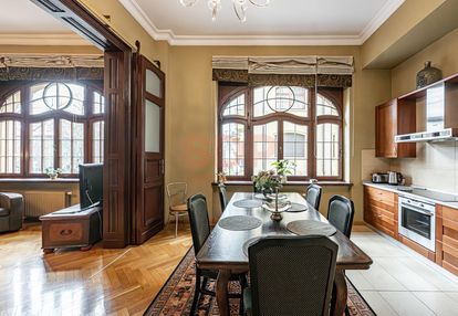 Apartament w willi na borku|zamykane osiedle|