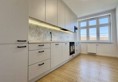 Nowe 3 pokoje 1 piętro z pomieszczeniem gosp.