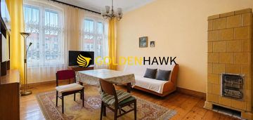 Przestronne mieszkanie w kamienicy 150m²