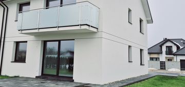 3 pokoje, stan deweloperski, przynależny ogródek