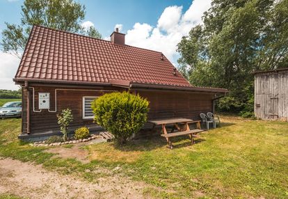 Siedlisko z solidnie wykonanym domem.