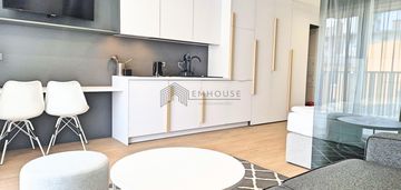 Nowoczesna kawalerka z aneksem sypialnianym