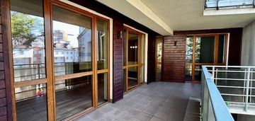 Mieszkanie z 22-metrowym tarasem. centrum