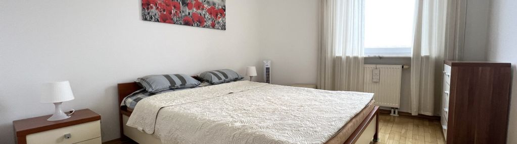 Balkon/ garaż/ blisko komunikacja/ przestronne