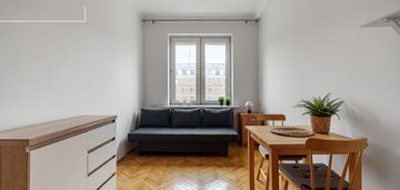 Plac zawiszy / oddzielna kuchnia / piwnica