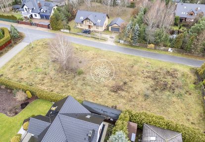 3 idealne działki w niemczu po 600m2 z mediami