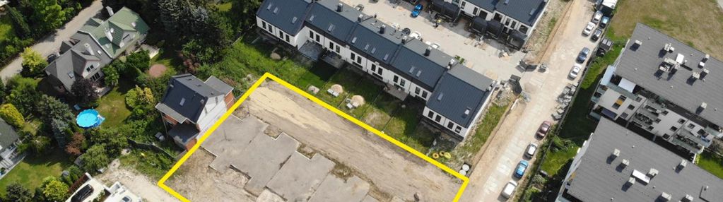 Działka z pnb pod zabudowę szeregową